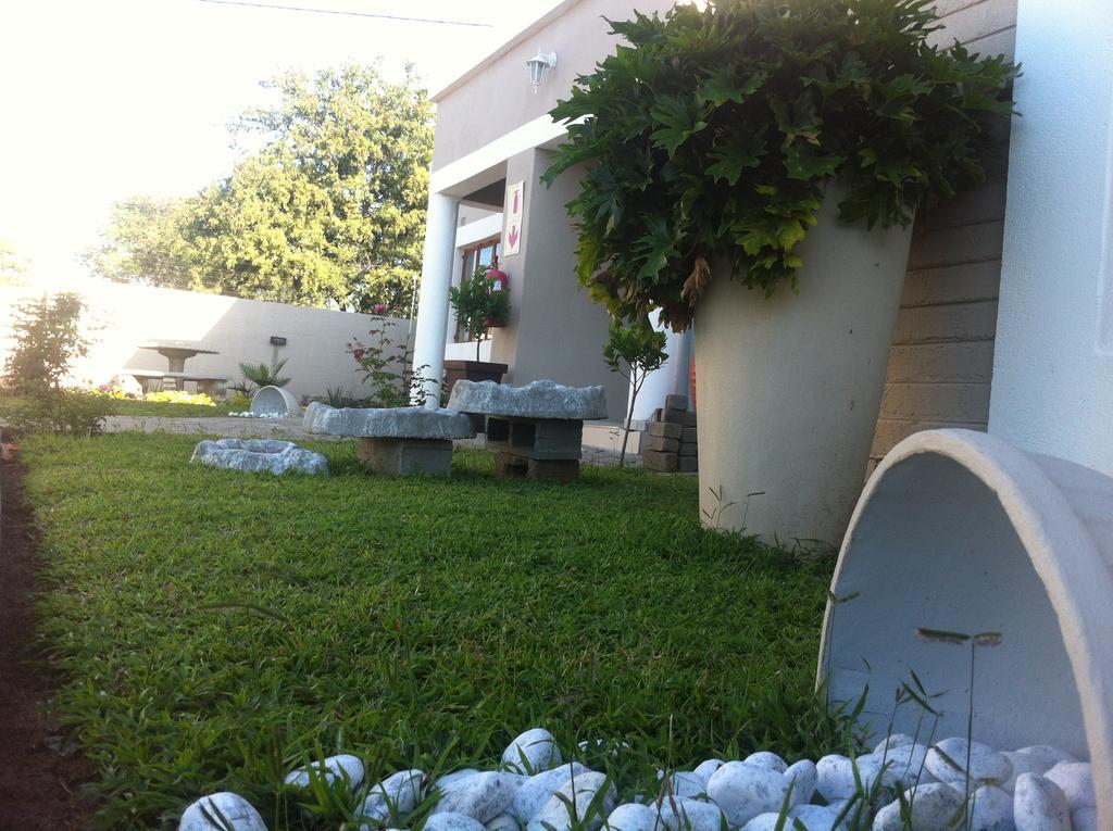 Hill View Inn Serowe 외부 사진