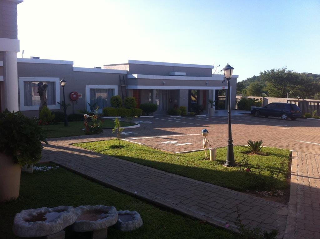 Hill View Inn Serowe 외부 사진